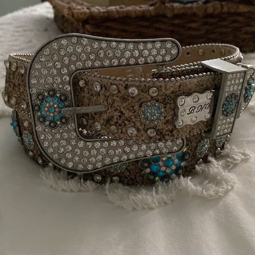 Women’s leather jeweled western wear belt by BHW.